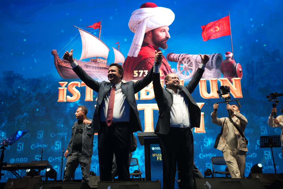 agdorgtr's tweet photo. 📍Fetih Ruhu İstanbul'da👇

Saadet Partisi Genel Başkanımız Mahmut Arıkan Bey ve AGD - MGV Genel Başkanımız Salih Turhan Bey salona giriş yaptılar.

📌"Aynı Ruh, Aynı Heyecanla Mekke, İstanbul, Şimdi Sıra Kudüs'te"

İstanbul'un Fethi 573. Yıl

📍Ora Arena İstanbul 

#AdımAdımZafere
#İstanbulunFethi