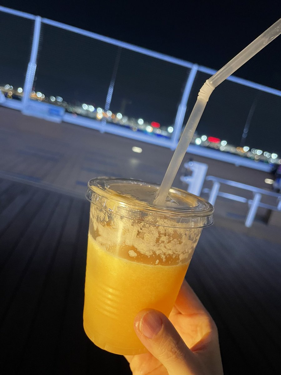 camp__beginner's tweet photo. 夜の羽田空��たのしかった https://t.co/iFVoi1STE8