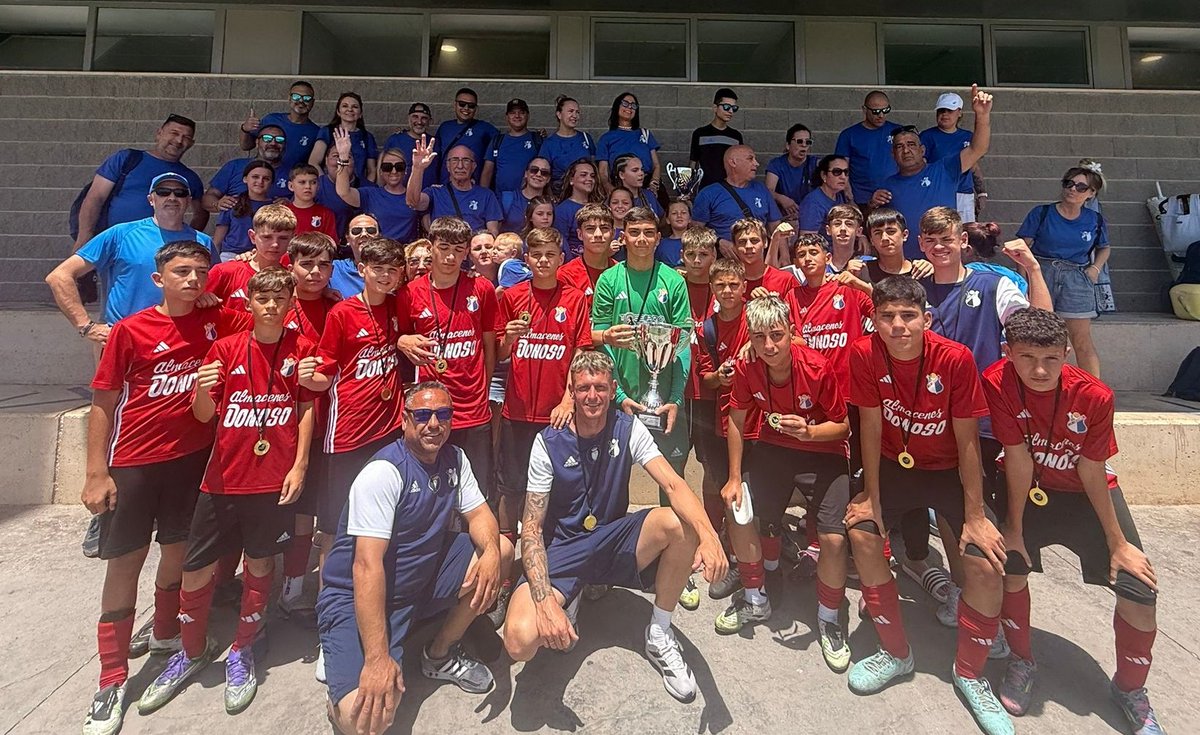 javier_paque's tweet photo. Siempre nos quedaremos con roquetas de már ( Almería)
Sub campeón de la bonicup 
6 partidos 0 goles la suerte de los penaltis nos condeno https://t.co/iAsG8EJB0M
