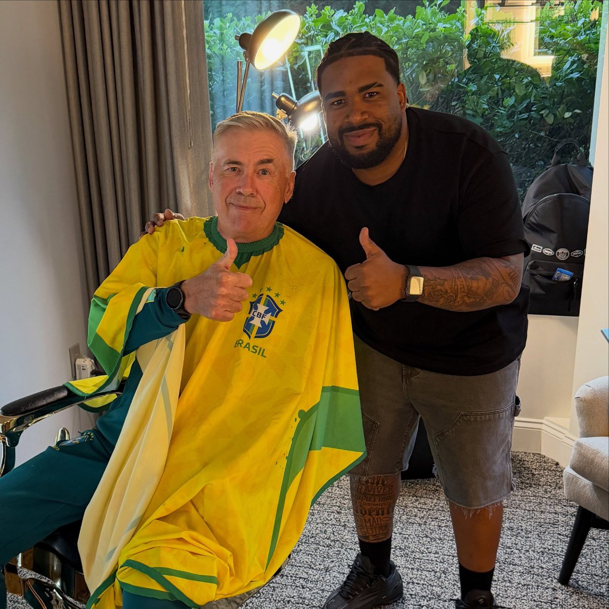 Brazil_F9's tweet photo. 💛💚 https://t.co/4JRztqi6aa
