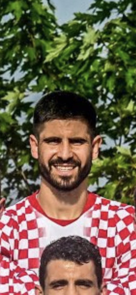 lli_q_1's tweet photo. @Siiros2 ماكانه خوينا 💔🥹 https://t.co/c3nMRLpGJL