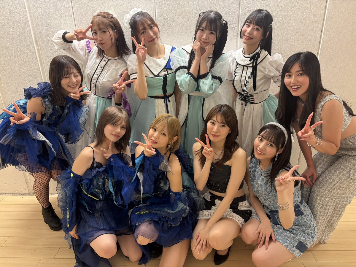 kolme_RUUNA's tweet photo. 対バンとは？
ありがとうございました🩵
いにしえ永遠？さん、
unSeaさん
MISS MY NOTESちゃん(写真撮り忘れで🙏🏻！)
前から繋がりのある皆さんと
こうしてまたご一緒出来て嬉しかったです🫶🏻🫶🏻🫶🏻 https://t.co/L3IUDPUc3n