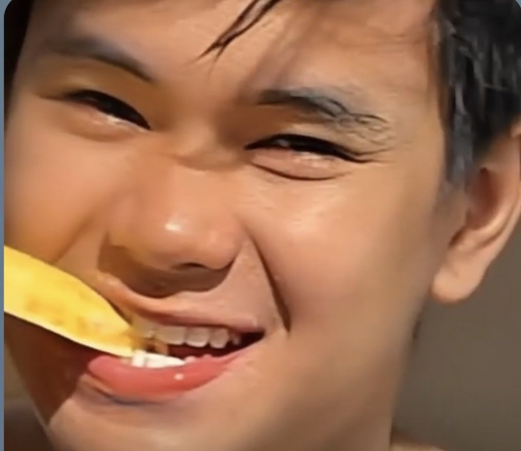 abeng0428's tweet photo. @sleepyhead_72 @doonaaaa_ Hahahha  🤣🤣🤣 https://t.co/hD4it75mxn