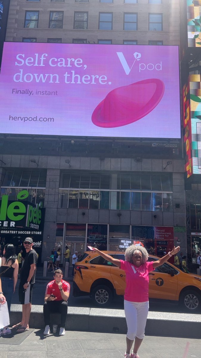 geeksquadH0E's tweet photo. On #TimeSquare celebrating the launch of my mom’s product! I’m so proud of my girl 🩷🩷🩷🩷. Go purchase a VPod https://t.co/YOiQLYAw53