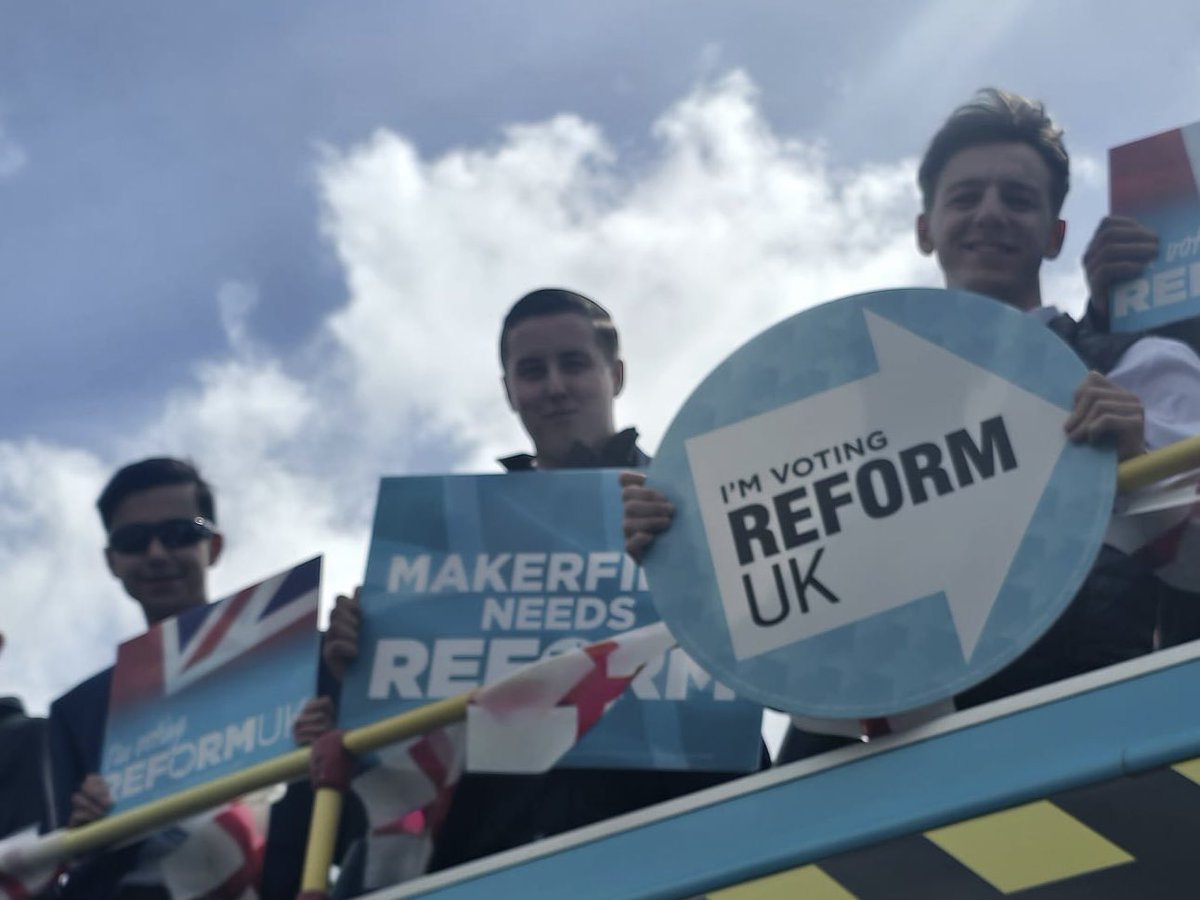 bengulvin's tweet photo. Out campaigning for Rob Kenyon in the Makerfield by-election🩵🇬🇧

#reformuk #makerfield #byelections

@louie_reform https://t.co/w7TbbfQtYP