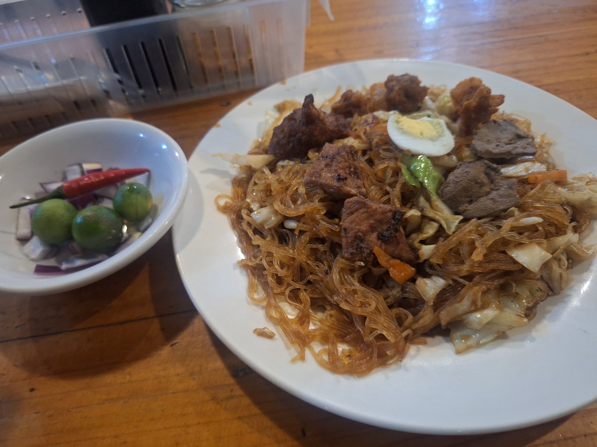 Buslong_Marako's tweet photo. Kain after kantutan. Nakakagutom kumantot. Lol
#alterlipa
#alterbatangas https://t.co/xbK5wDTpQZ