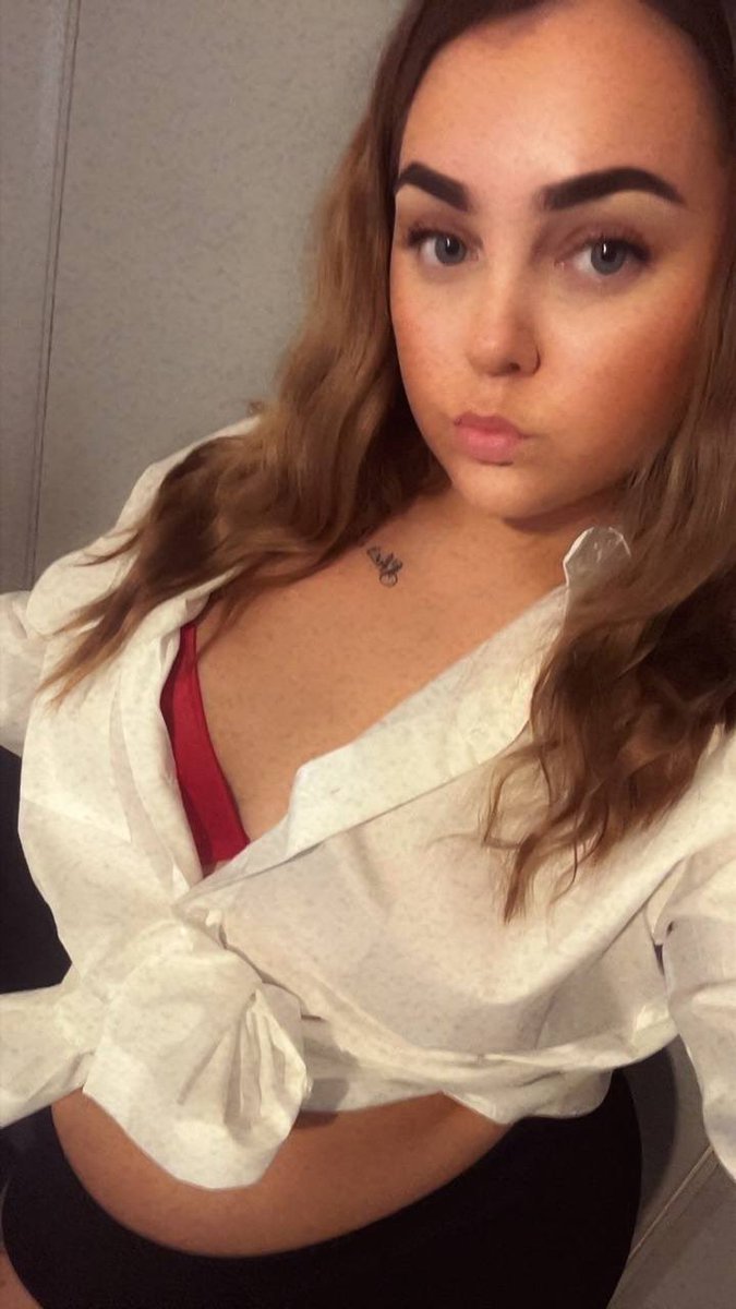 Chlo Secret tweet media
