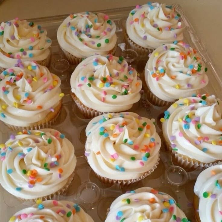 moriorhelena's tweet photo. sprinkles foodpoll! #foodpoll #interactivethread https://t.co/MCPm3uWMRw