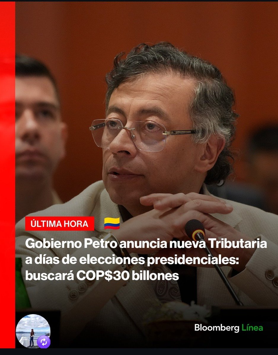 ToroDeArena's tweet photo. Gustavo Petro y Cepeda no solo rasparon la olla

Empeñaron la olla y después de la robaron

Ahora los Colombianos tenemos que comprar una olla nueva y pagar la deuda de la q se robaron https://t.co/xeuMMR44zE