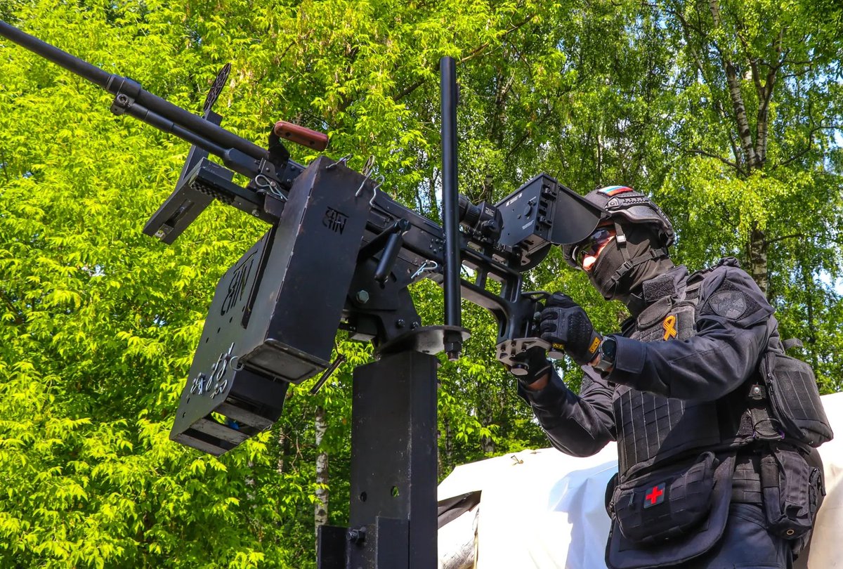 TheGreyPatriot_'s tweet photo. 🇷🇺 Today's training of OMON unit "Avangard" from Main Rosgvardia Directoriate for the city of Moscow.

#Russia #Russian #Russians #Today #Rosgvardia #Police #Security #Training #Tactical #OMON #Moscow #Avangard #PKM https://t.co/alDPOpNXC7