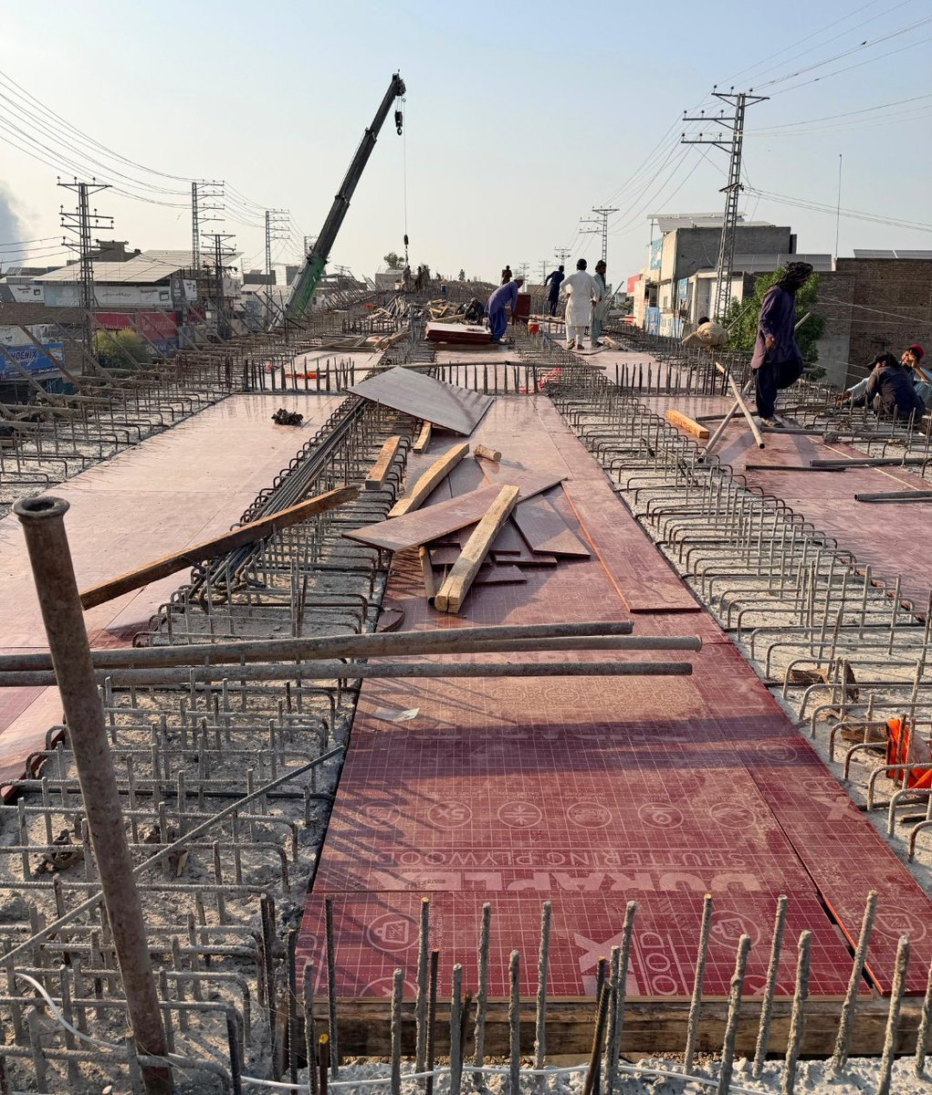 FaisalAminKhan's tweet photo. Tank Adda Flyover, DIKHAN updates:
Deck slab steel fixing  in progress. https://t.co/HJPxsRKPj1