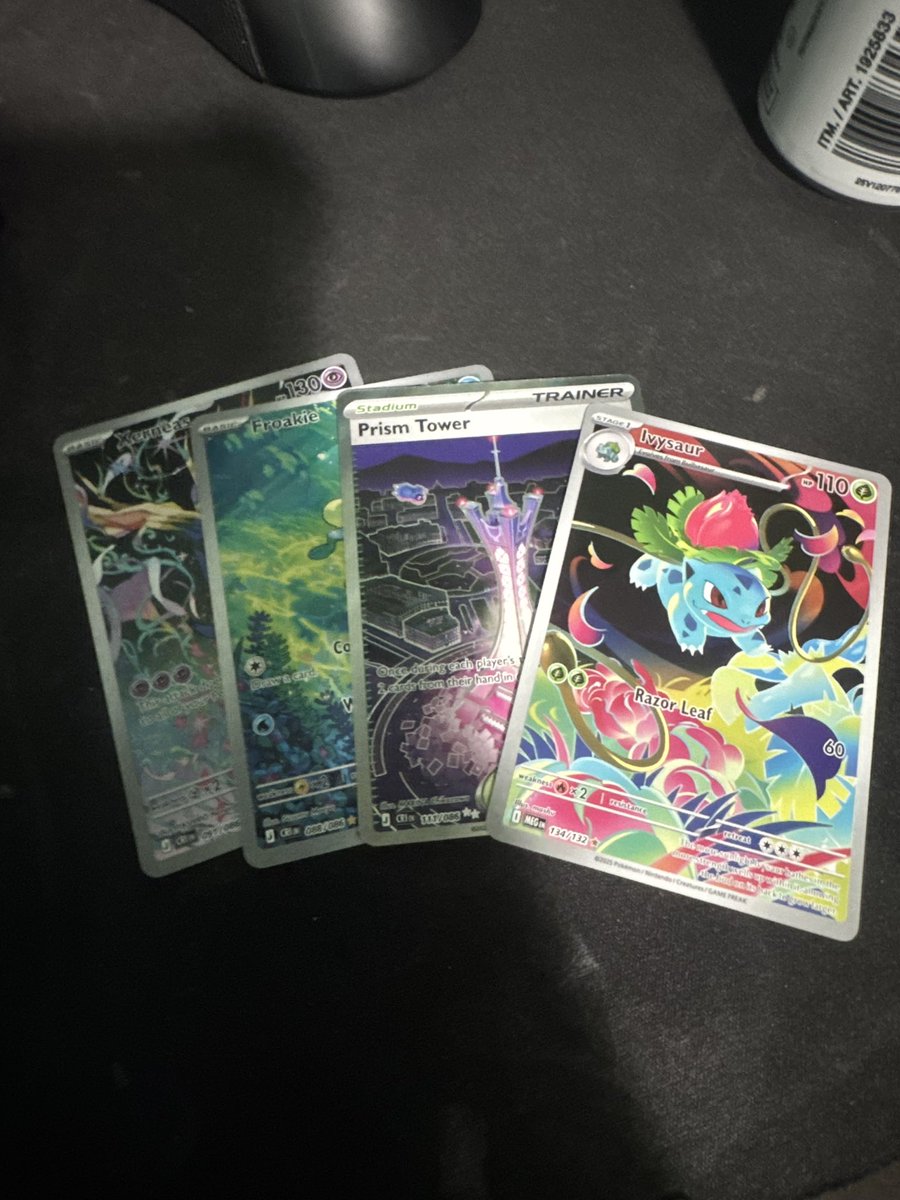 n00bslayer47's tweet photo. Poke vending machine luck was insane today https://t.co/g5ROTEicbJ