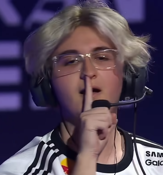 L0stL3af's tweet photo. @sas_0327 @FUTesportsgg @xeus1tap @sociablEEvl @_s0pp @yetujey @KROSTALY @BerkeKanturk @BambinoVL @berkalp_kaan 直接发这张图就完事了 https://t.co/C6QsnORmlB