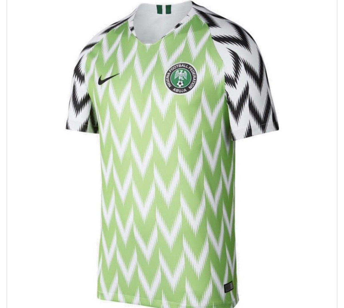 mrbayoa1's tweet photo. This Switzerland jersey is giving me serious Super Eagles Russia 2018 World Cup vibes. It’s bringing back beautiful memories of Volgograd Arena, when Nigeria beat Iceland. What a moment, what a tournament, what a memory. https://t.co/jYIaV6nD2M