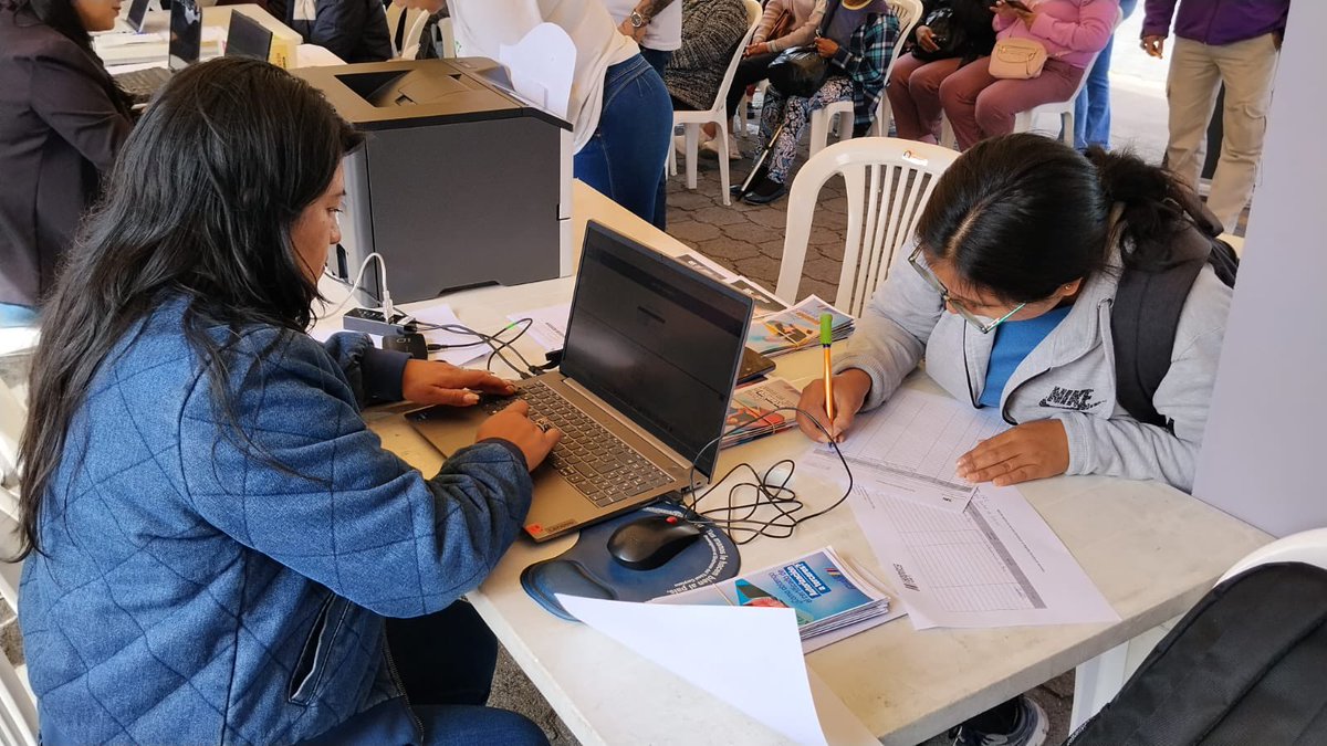Vero_Velasco_S's tweet photo. Este 13 de junio llevamos nuestros servicios tributarios a la parroquia de Calacalí, cantón Quito. Horario: 09:00 a 13:00. ¡Te esperamos! https://t.co/5ylUhHbLNm