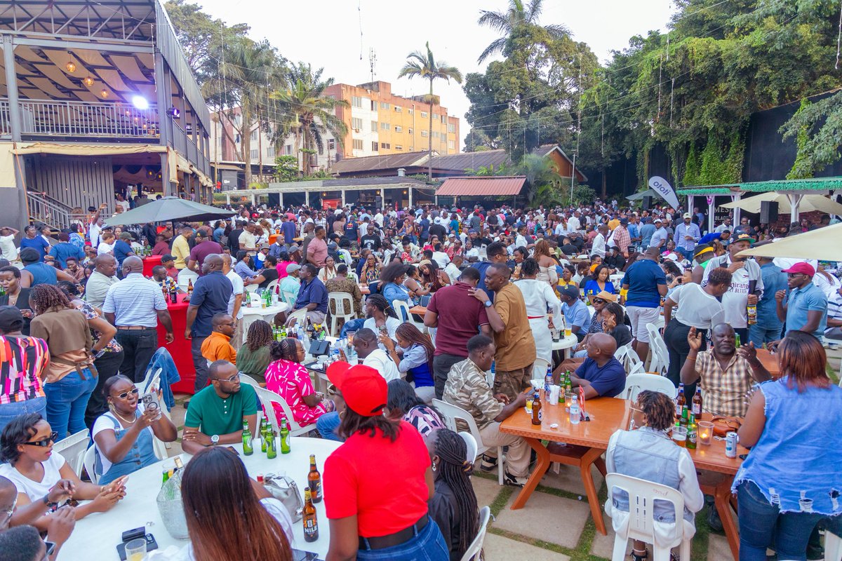 Taleslounge_kla's tweet photo. When we take it back to the old school, we do it bigger, louder, and with even better vibes!

#4thFloor #talesbarandlounge
@Elevation_Ug @882SanyuFM https://t.co/17AXFPOfVb