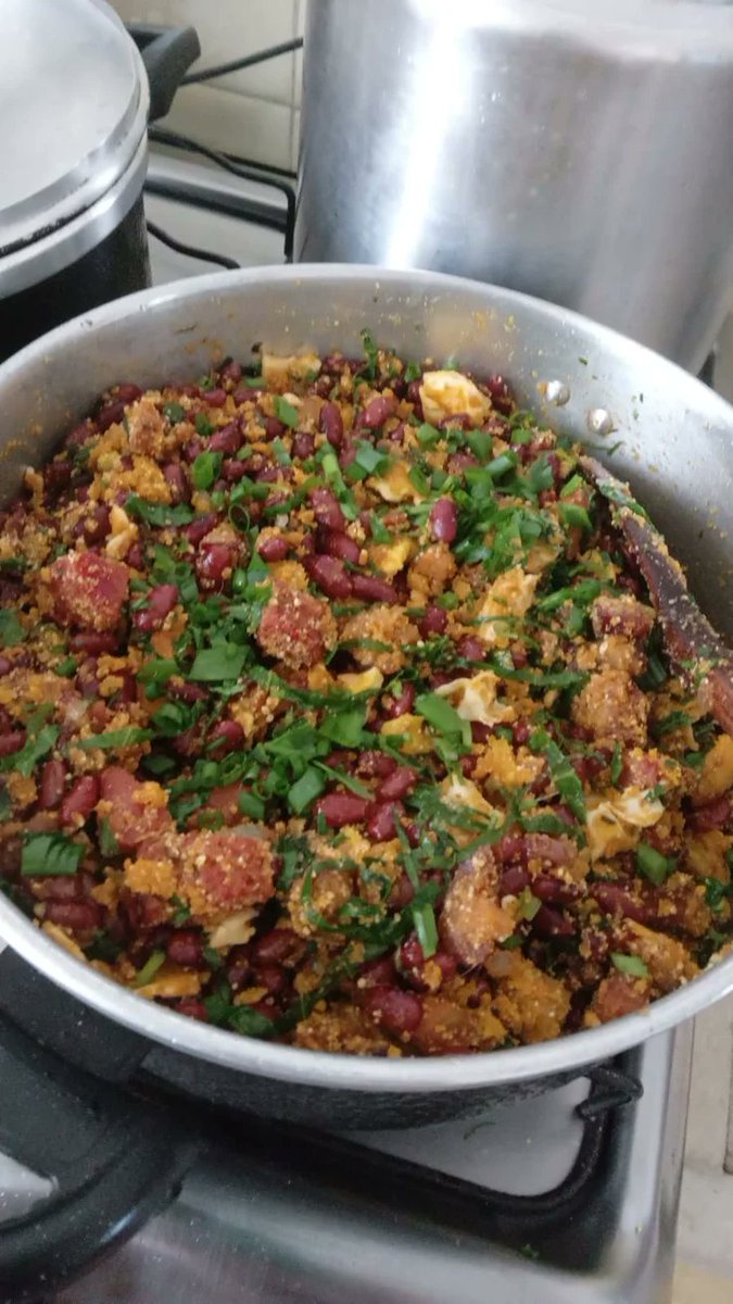 food_porn17's tweet photo. Tropeiro https://t.co/vNmuyqis1p