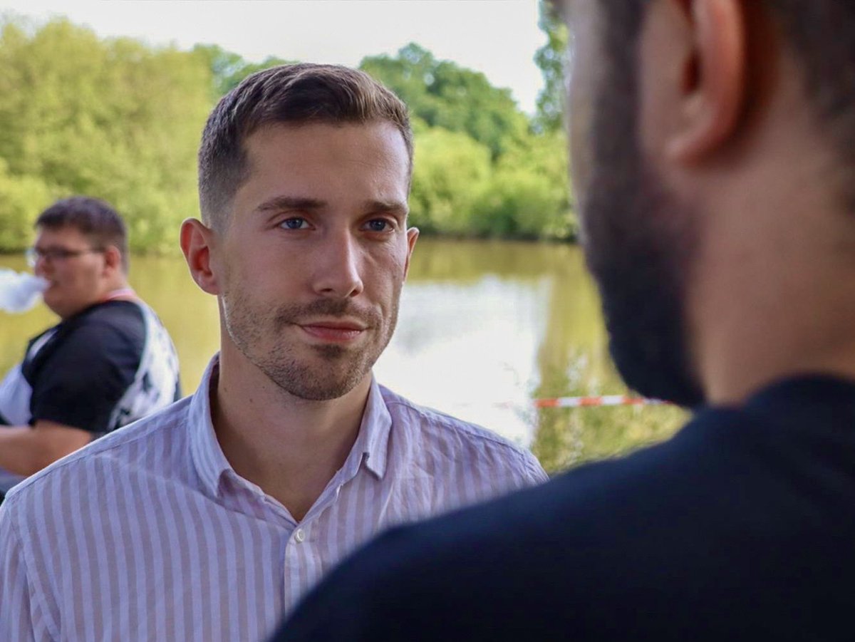 TimBouzon's tweet photo. 🇫🇷 Ce week-end, direction la Mayenne pour retrouver les camarades du @RNJ_off Pays de la Loire.

Entre formation, échanges et militantisme, une même ambition nous rassemble : préparer l’alternance et faire grandir la jeunesse patriote partout en France. https://t.co/SXnew5F4UR