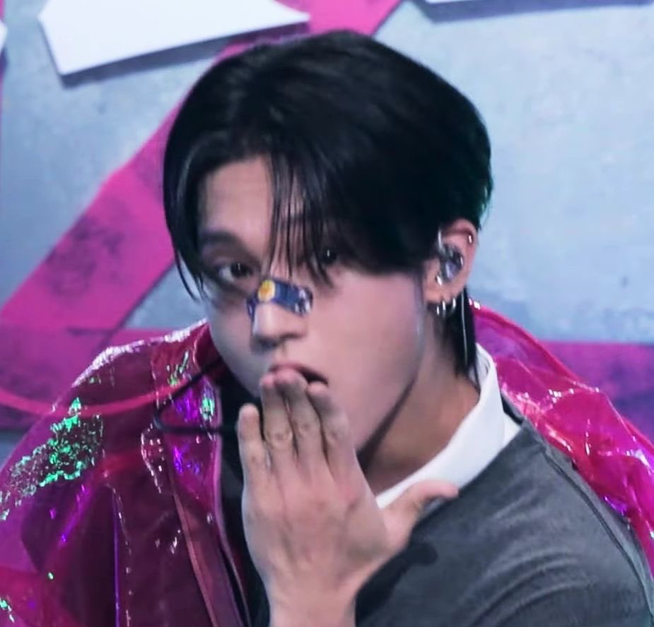 lyraciell's tweet photo. Jung Wooyoung being the babygirl of kpop

— a long thread https://t.co/YfYqj0jtBc