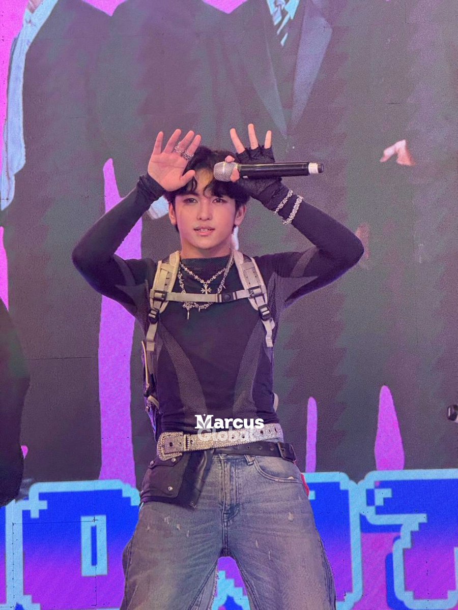 MarcusGlobal_'s tweet photo. @HORI7ONofficial @smsupermalls @smnorthedsa @HORI7ON_twt [#MARCUS_Fancam] 20260613 <PPOP FEST YEAR 3>

✨🐰

HORI7ON HEADLINES PPOPFEST D1

#HORI7ON_PPOPFestYear3
#HORI7ON #호라이즌 
#MARCUS  #마커스 #HORI7ON_MARCUS
@HORI7ONofficial https://t.co/atCxHoQHaQ