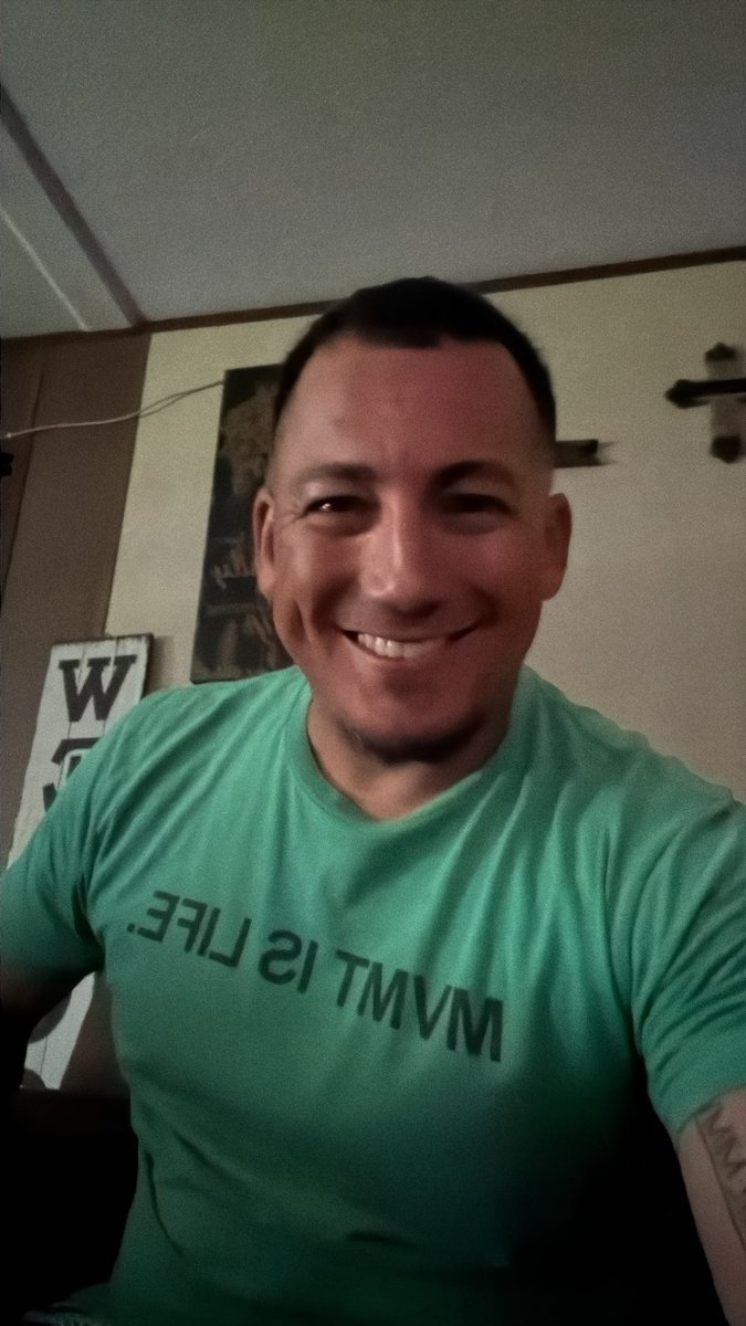 Senor936's tweet photo. Cheers to 43. Thankful for another trip around the sun. Have a blessed weekend.@fit_leaders https://t.co/OBhVJzfKok