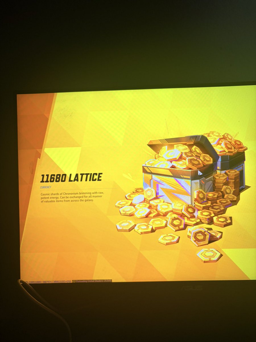 danielgasoline's tweet photo. those summer skins will be mine https://t.co/Gv6am3MuwJ
