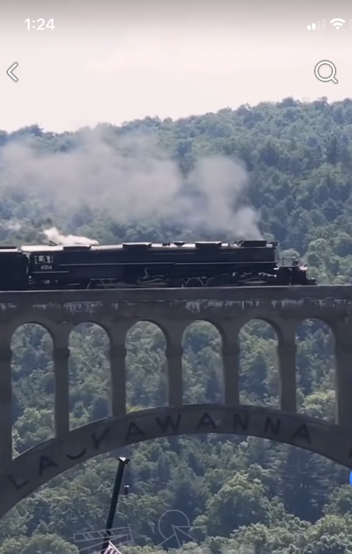 richmwlion's tweet photo. Nicholson, PA
@UnionPacific #BigBoy4014 https://t.co/nIfcOYfshA