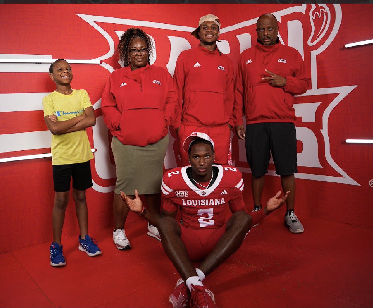 a_tammeron's tweet photo. 🏡🤟🏾 #cULture 
@CoachCadeUL @CatelynMercer @leg12 @CoreyThomas337  @RaginCajunsFB https://t.co/30aScCR2Yx