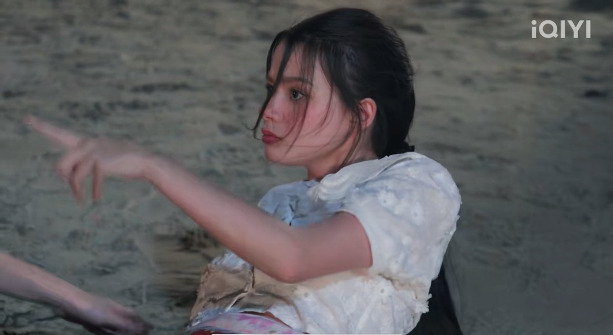 AUMTAENY's tweet photo. หมดล่ะภาพลักษณ์เจ้าหญิงแคทเธอรีน บลู เดอเลน่า แห่งมาเดลิน ที่สะสมมาเมายาดองหมดสภาพเลย 🤣🤣🤣

#เสน่หาวาโยตอนที่5 
#Beckysangels #BeckyArmstrong‌ https://t.co/0R9KmQsAtU