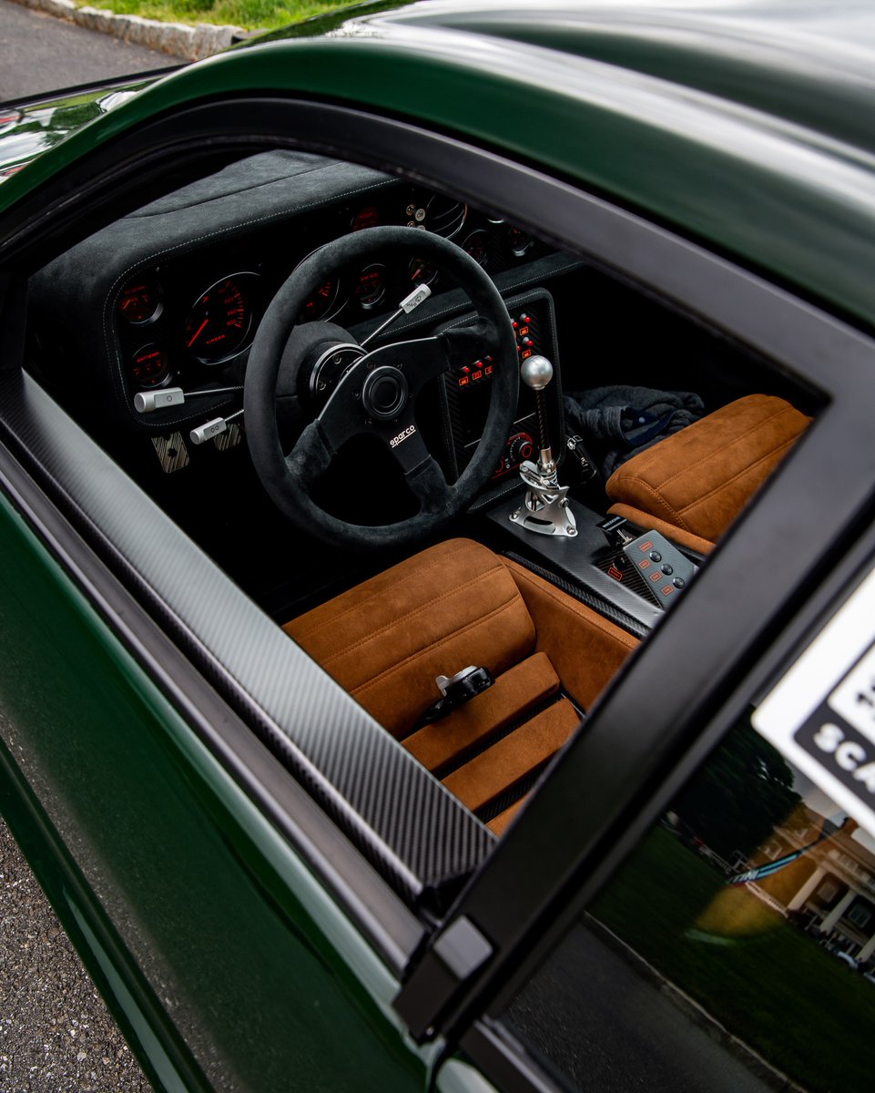 ApexDistrictX's tweet photo. Ferrari 288 GTO Recreation https://t.co/mx8YlUycxW