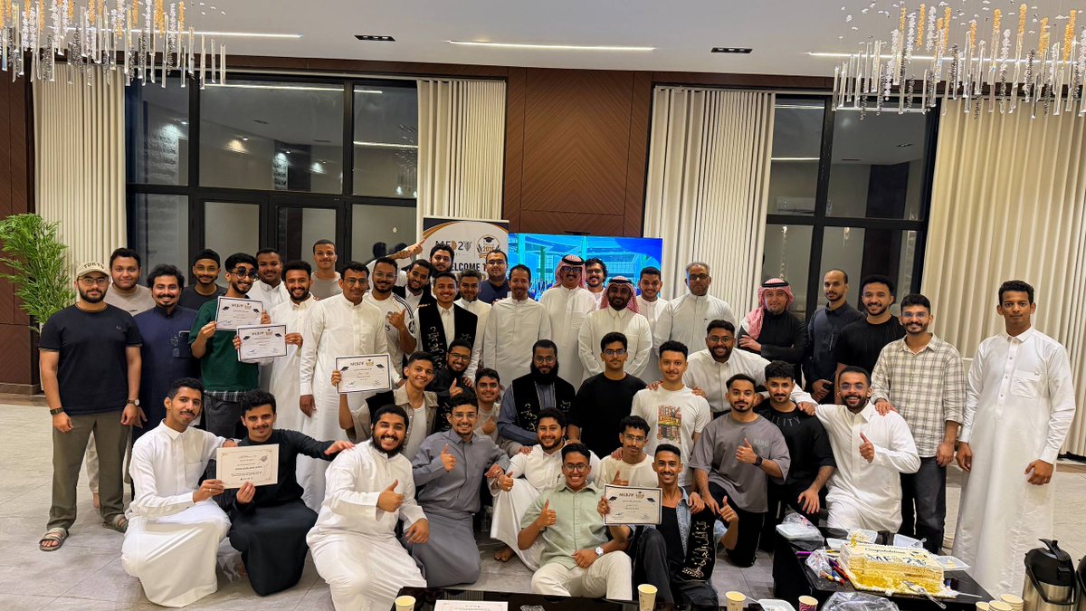 DrRayim's tweet photo. 𝐓𝐡𝐞 𝐞𝐧𝐝 𝐨𝐟 𝐚 𝐛𝐞𝐚𝐮𝐭𝐢𝐟𝐮𝐥 𝐣𝐨𝐮𝐫𝐧𝐞𝐲

𝐌𝐞𝐝 𝐬𝐜𝐡𝐨𝐨𝐥 ✅️ https://t.co/q04MbVtFaD