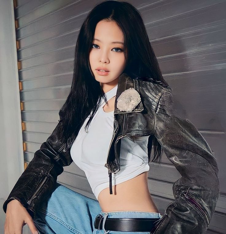 statistics_kpop's tweet photo. JENNIE joins BLACKPINK and ROSÉ as the only female K-pop acts to have at least one album surpassing 3 billion streams on Spotify. https://t.co/kkIhNQ2AFq