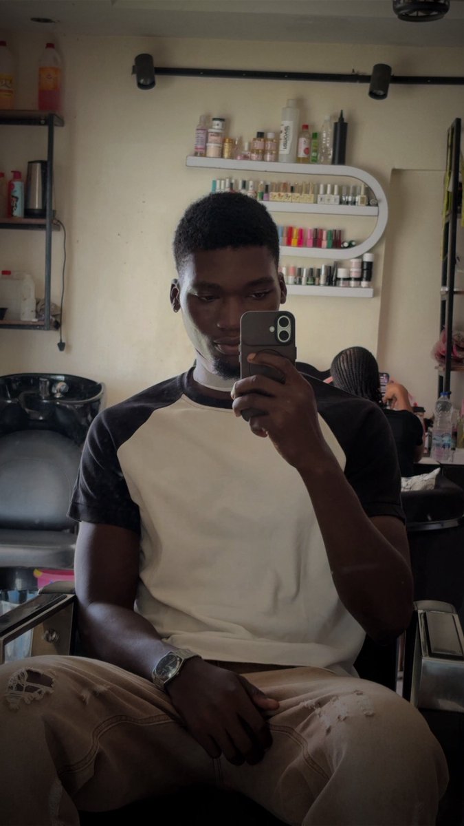hiayoola's tweet photo. Nobody is coming to save you.

Growing up, I sold bread at a public bus stop for years and whenever I share that part of my story, people rarely believe me.

Maybe because they only know the version of me they see today.

But those late nights taught me resilience, responsibility, and the importance of taking ownership of my life.

One lesson has stayed with me ever since - No one is coming to rescue you. You have to believe in yourself enough to keep going, even when your circumstances suggest otherwise.

Your starting point doesn’t define your destination.