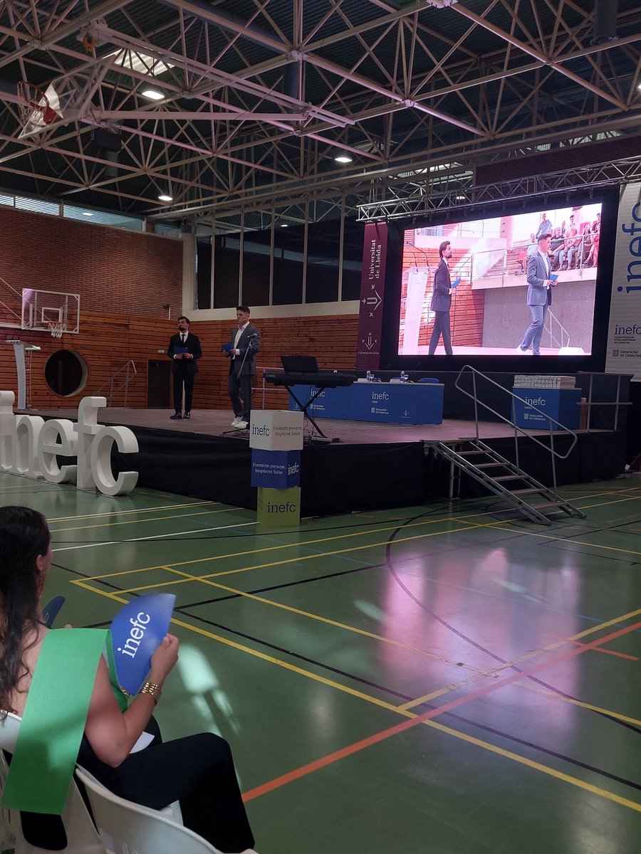 inefcat's tweet photo. ACTES | Ja en marxa el comiat de la 41a Promoció del Grau en CAFE (2022-2026) de l’INEFC Lleida

#SomINEFC #INEFCLleida https://t.co/XsZb12RyEN