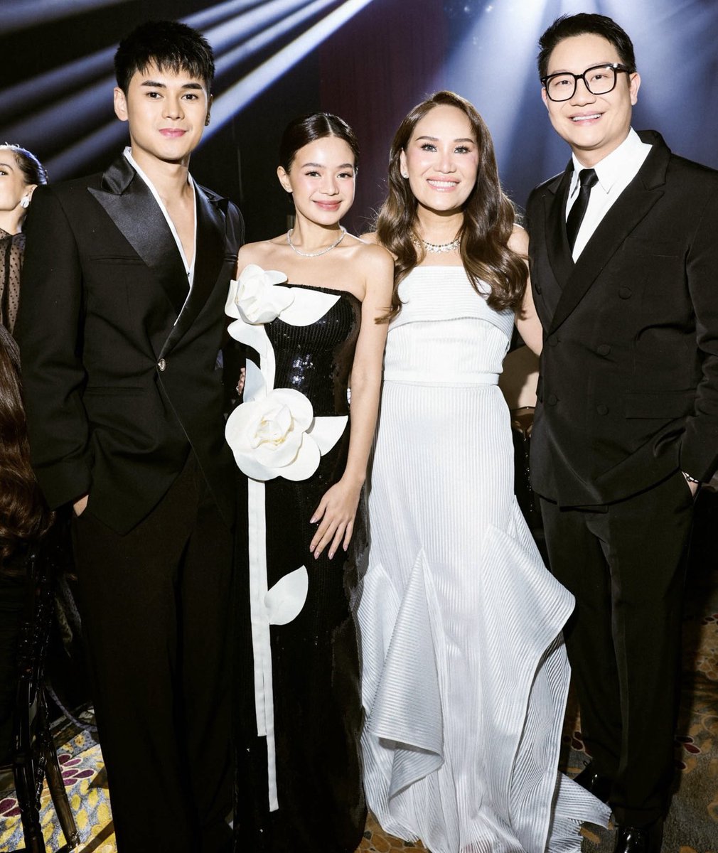 xoxodusbi's tweet photo. Dustin and Bianca with Dra. Aivee and Doc Z 🤍 https://t.co/Bh3jgJhDfW