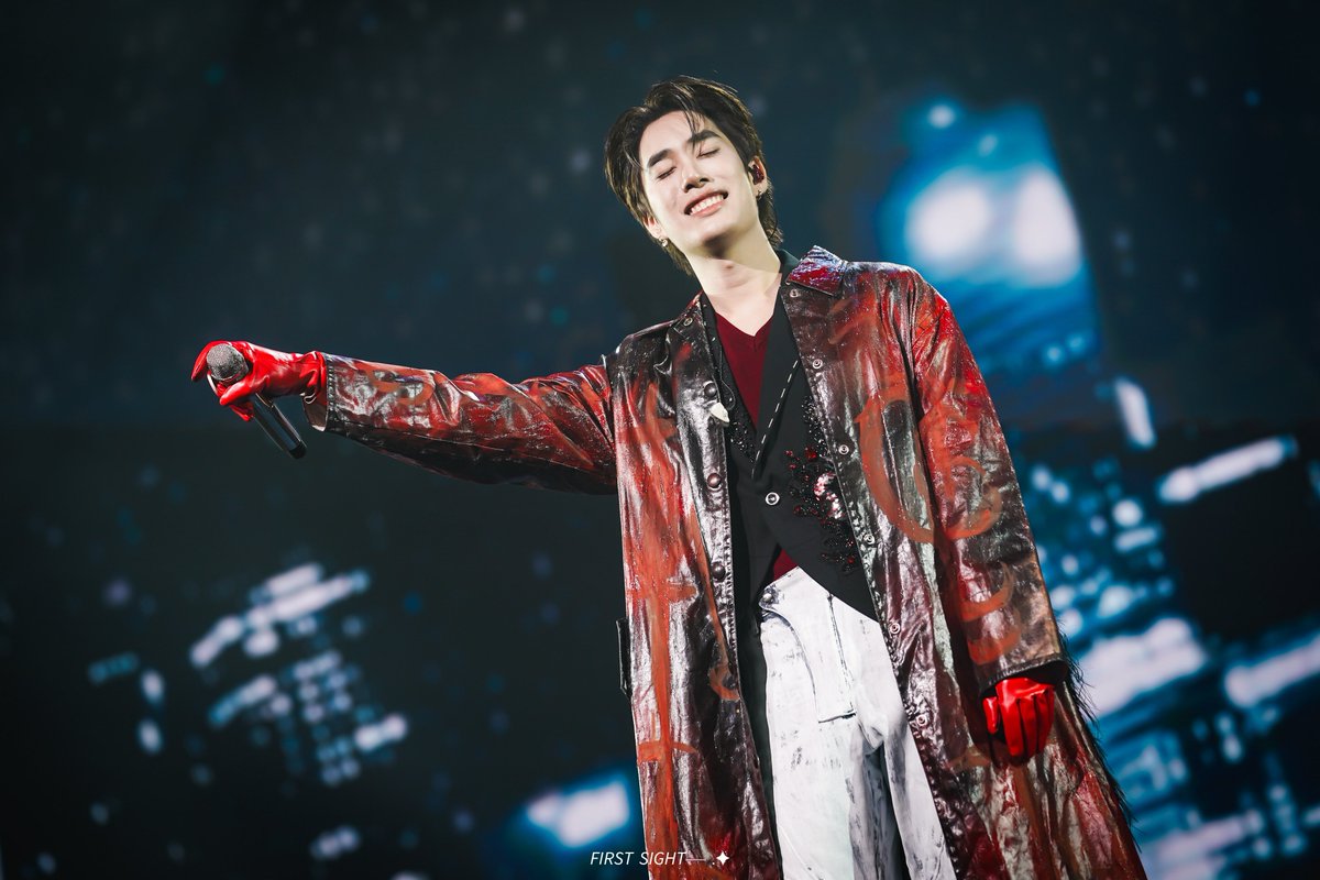 𝘍𝘐𝘙𝘚𝘛 𝘚𝘐𝘎𝘏𝘛── .✦ tweet media