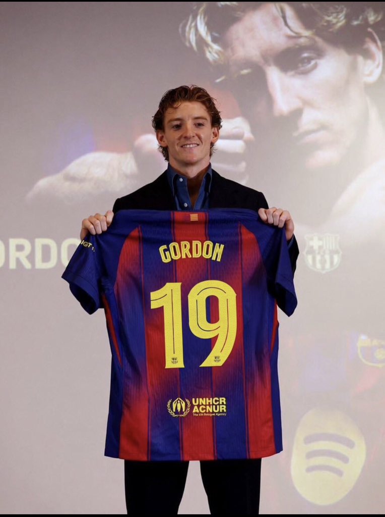 TheBarcaRadar's tweet photo. Anthony Gordon will wear the number 19 shirt at FC Barçelona .🔵🔴

- @Sport https://t.co/6dao5vYng1