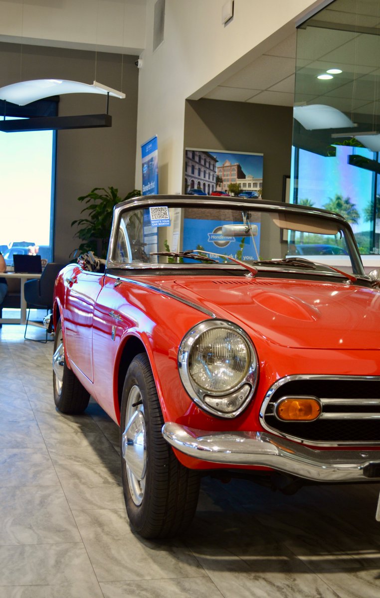 SunsetHonda's tweet photo. This legendary ✨Roadster (convertible) Honda S800✨ is 1960's Japanese sports car, which is famous for its high-revving motorcycle DNA. With a redline of 8,500 rpm, it was one of the highest-revving street-legal sports cars of its era! #SunsetHonda #ClassicHonda #SanLuisObispo https://t.co/P6p8YilNlZ