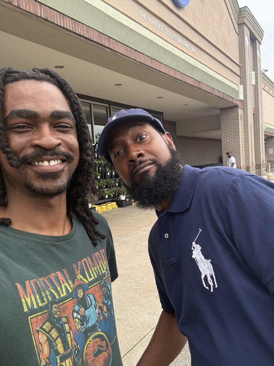 901___Terry's tweet photo. @Lil_Majin shoutout to the goat ! https://t.co/EmXICHdu6M