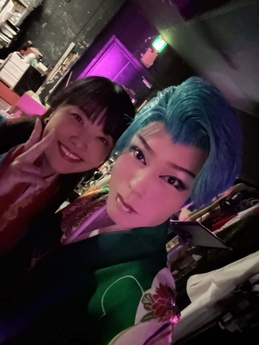 eito1716's tweet photo. おはようございます☀

昨日もWの大入ありがとうございました😭

今日のお芝居は戦後の悲しき兄弟
久しぶりにやらせて頂きます！
舞踊ショーは太陽人コラボステージ
ラストは華舞台
です！！

今日も金沢おぐら座でお待ちしてます

#大衆演劇
#森川竜馬劇団
#太陽人
#金沢おぐら座

写真の去年のです笑 https://t.co/IQTUAHP5cf