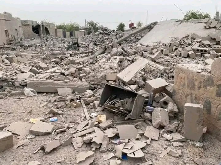 cecild84's tweet photo. Yesterday, at 3 a.m., the terrorists' hideout in Kidal was completely destroyed by an airstrike carried out by the Malian army. 🇲🇱✊🏻⚔️. Mali will survive, long live Mali ❤️ https://t.co/tDJdhpvE8V