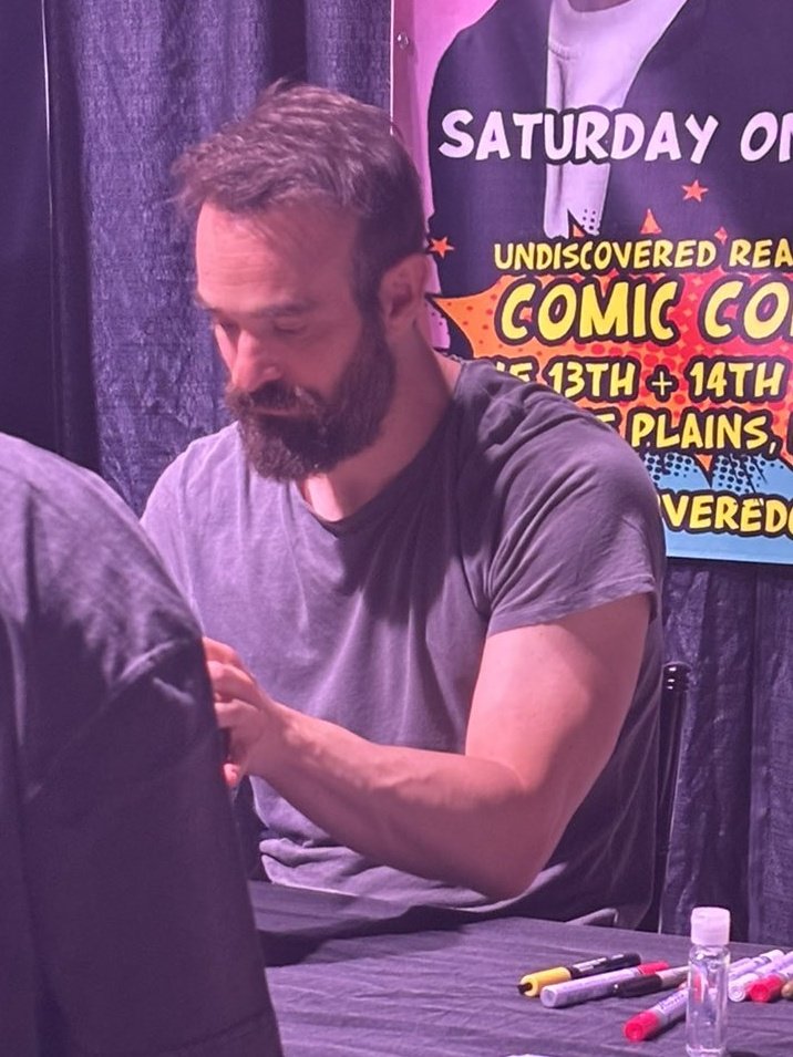 FuzzyConnection's tweet photo. biting chewing tearing his whole arm off with my teeth https://t.co/zpKsyAkttX