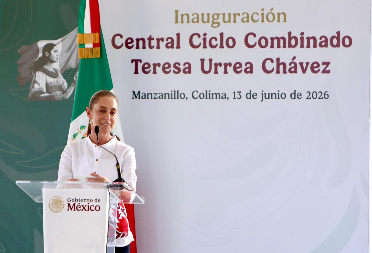Letamaya's tweet photo. En Manzanillo, Colima, acompañamos a nuestra presidenta @Claudiashein en la inauguración de la Central Ciclo Combinado, Teresa Urrea Chávez, a cargo de la @CFE.

Con esta nueva central se generará más energía de manera eficiente y confiable, que llegará a las casas de las familias mexicanas, instituciones e industrias. Contribuyendo a la soberanía energética de nuestro país. 💡⚡️🇲🇽
@indira_vizcaino @LuzElena_GE @EmiliaCallejaA