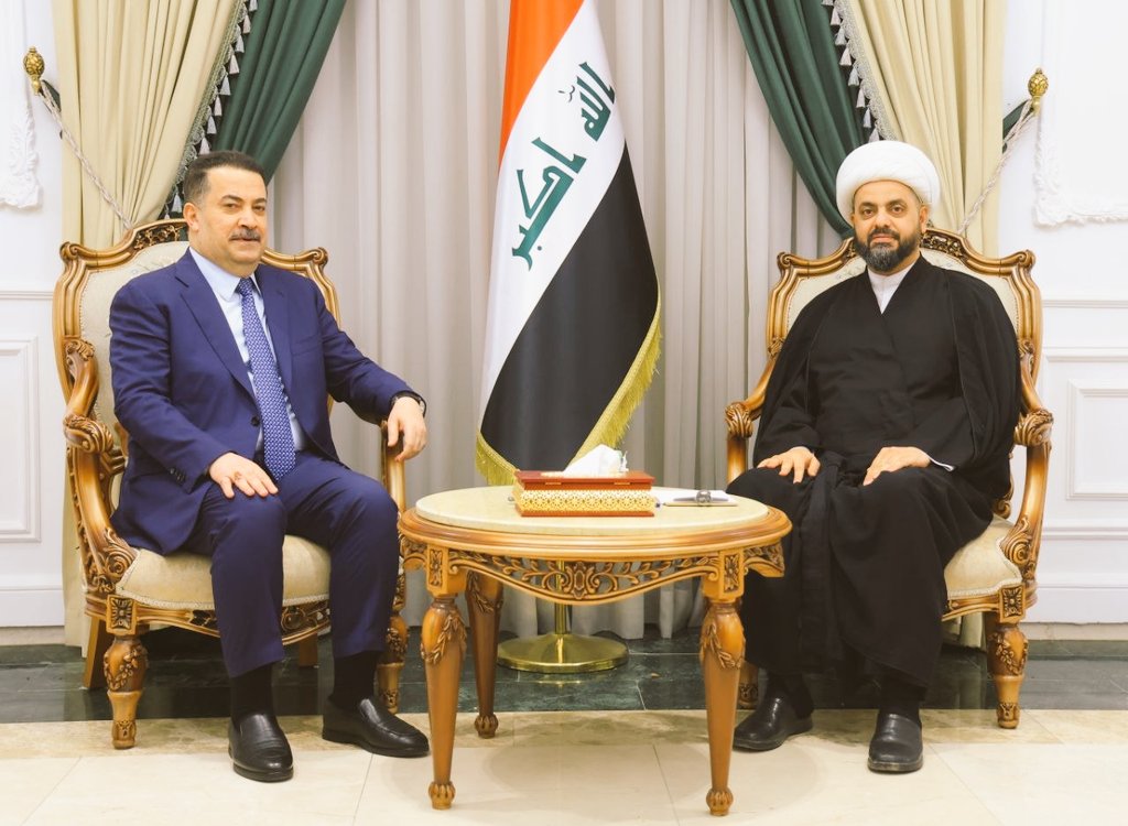 DURA_4_90's tweet photo. سماحة الشيخ الامين قيس الخزعلي يستقبل محمد شياع السوداني ومحمد الحلبوسي. https://t.co/5xPIus3scG