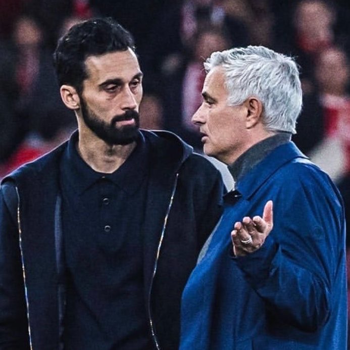 theMadridZone's tweet photo. 🇵🇹 Jose Mourinho: Benfica to Real Madrid

🇵🇹 Marco Silva: Fulham to Benfica

🇪🇸 Álvaro Arbeloa: Real Madrid to Fulham https://t.co/RZAVVFmJcV
