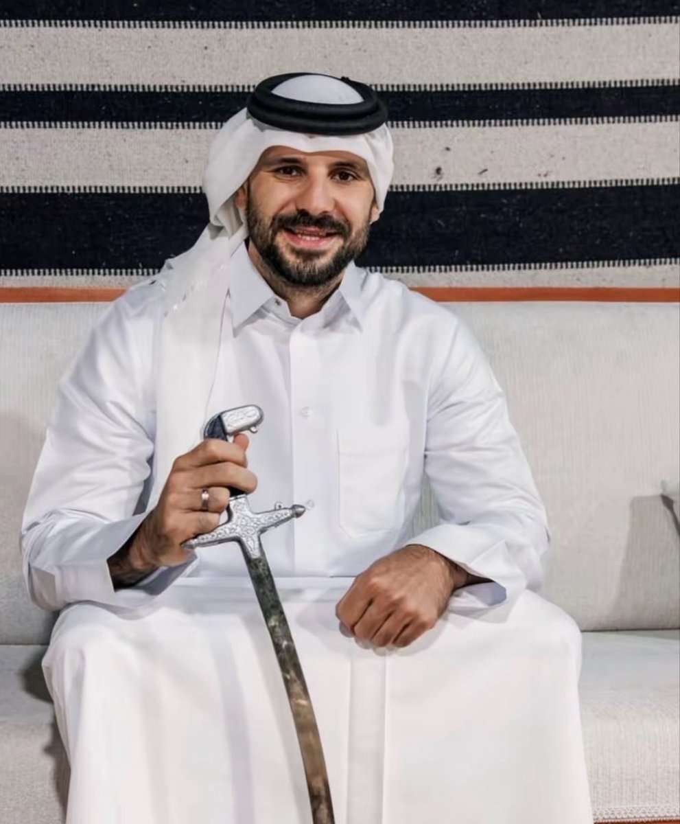 جُـود tweet media