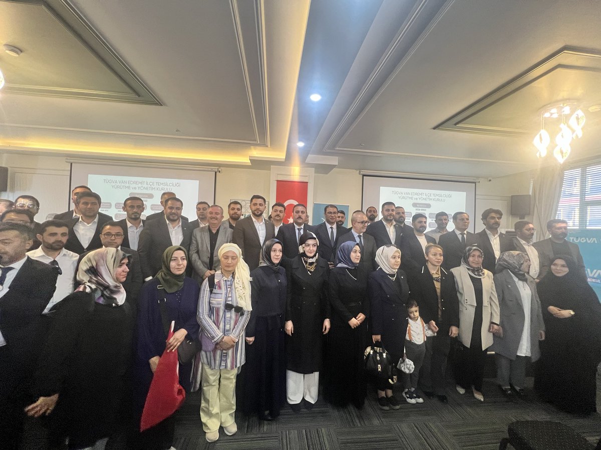 OndilKenan's tweet photo. Türkiye Gençlik Vakfı (TÜGVA) Edremit 2. Olağan Genel Kurulu’na katılım sağladık.

Gerçekleşen genel kurulda güven tazeleyerek yeniden İlçe Başkanlığına seçilen Doğan Nurses’i ve kıymetli yönetim kurulunu yürekten tebrik ediyor; gençliğin enerjisiyle yürütülecek bu yeni dönemde kendilerine üstün başarılar diliyoruz. Hayırlı uğurlu olsun. 
@Akparti 
@abuyukgumus 
@MustafaAlkayis 
@Recep_ayd25 
@ArvasAbdulahat 
@hamzasgnc 
@dogannurses65