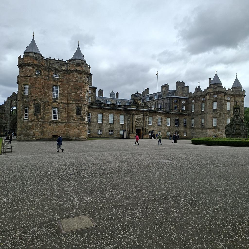 ianrose80's tweet photo. A nice trip to Edinburgh &amp; Camera Obscura today with Emily https://t.co/V9jm4cQLyB