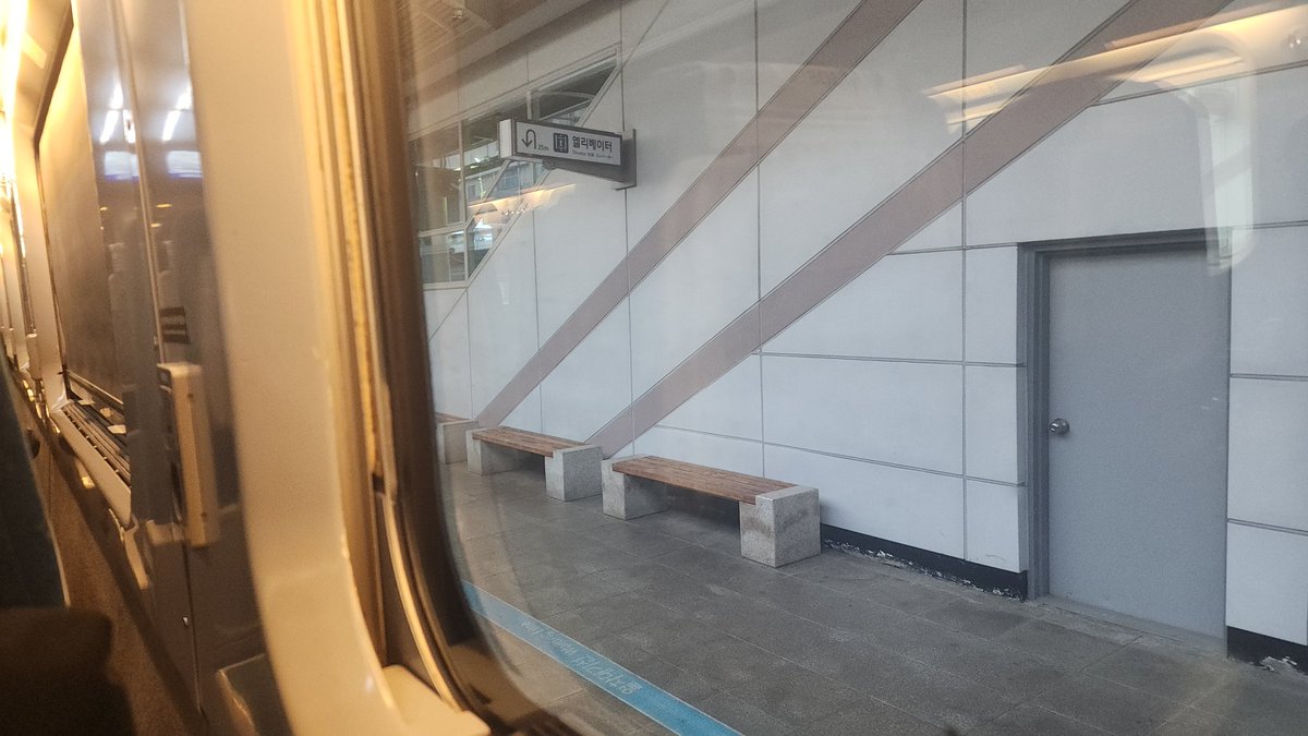ui_8_'s tweet photo. 키보토스런 출발! 와쿠와쿠...! https://t.co/p8NDAmO6r9
