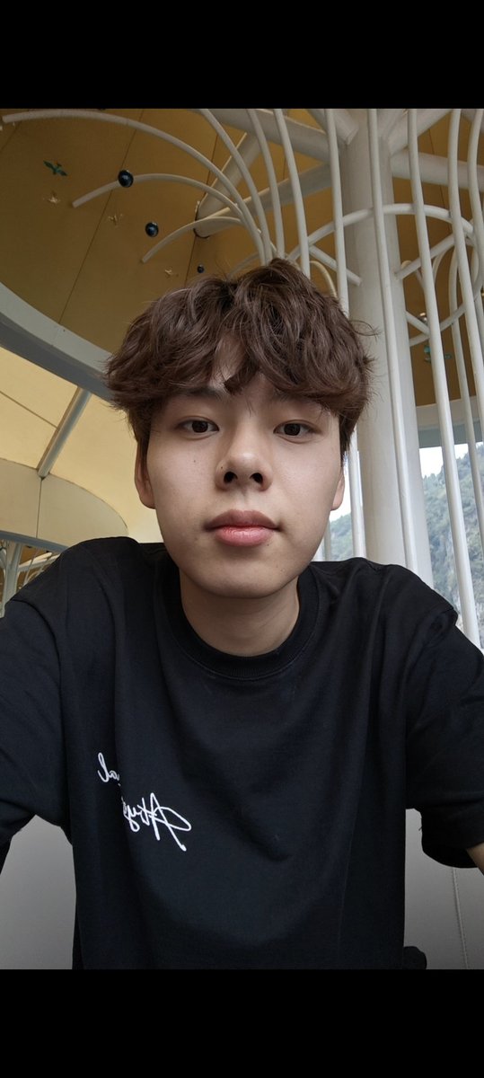 平顶山最后的处男 tweet media